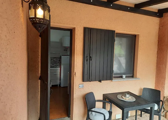 公寓 Sardinien Am 雷纳马约勒